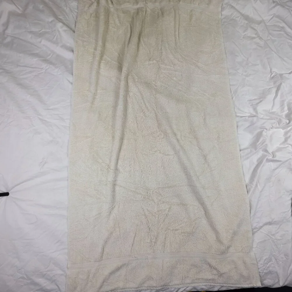 Vintage Stevens White Bath Towel 53x29.5 Made In USA Summer Solid